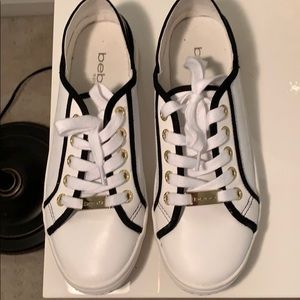 Bebe sneakers